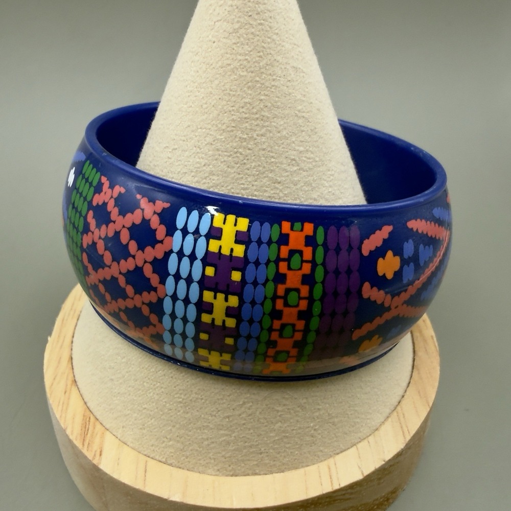 Bangle Bracelet Blue Plastic Geometric Tribal Print Multicolored Wide Slip On - Picture 5 of 9
